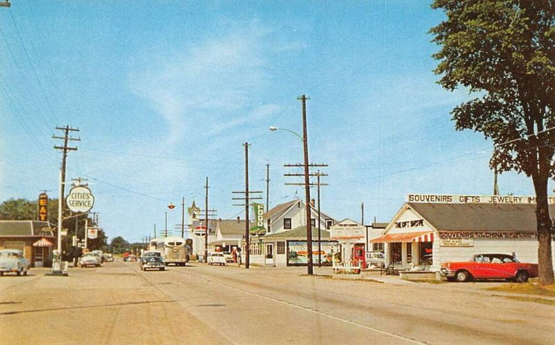 The Gift Shop (Gift Shoppe) - 1957 Postcard (newer photo)